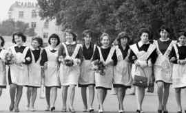 Cum arătau școlile moldovenești în timpul URSS imagini rare
