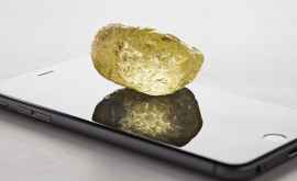 În Canada a fost descoperit cel mai mare diamant pîna acum din America de Nord