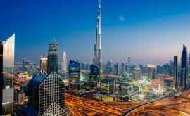 В Дубае установили самый большой в мире новогодний шар ФОТО