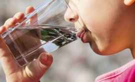 Cîtă apă trebuie să bei în funcţie de greutatea corporală