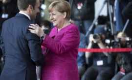 Merkel și Macron vor armată comună
