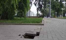 Centrul Chisinau pămîntul fuge de sub picioare FOTO