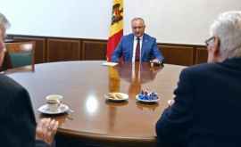 Criza politică din R Moldova subiect de discuție la întîlnirea lui Dodon cu foștii președinți