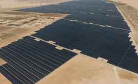 În Emiratele Arabe Unite a început să funcţioneze cea mai mare stație de energie solară din lume 