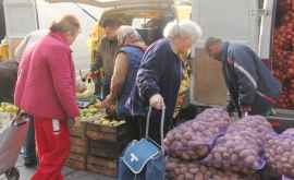 В Кишиневе прошла сельхозярмарка пожилых людей