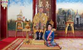 Regele Thailandei ia retras amantei titlul nobiliar 