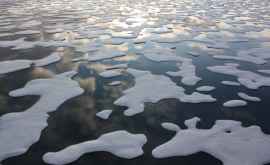 Studiu Din 2044 o parte din Oceanul Înghețat de Nord ar putea rămîne fără gheață