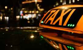 В Кишиневе пассажиры такси подвергают себя опасности