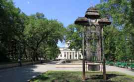 Соборный парк украшение Кишинева