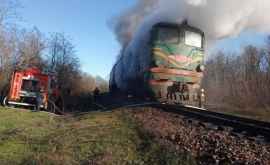 Un tren marfar a luat foc VIDEO