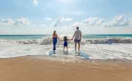 Agențiile turistice promit reduceri mari dacă faceți acum rezervări pentru vacanța de vară