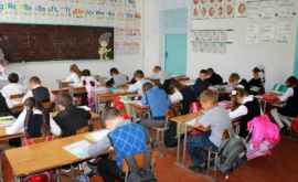 Școlile din R Moldova rămîn închise pînă la sărbătorile pascale