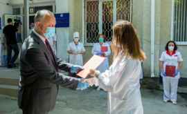 Президент посетил больницу в Окнице где лечат 19 пациентов с COVID19
