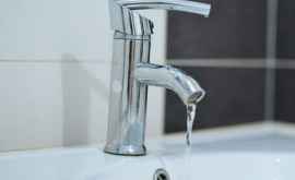 Mai mulți locuitori din sectorul Buiucani rămîn fără apă la robinet