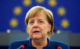 Меркель отказалась комментировать предположения о ее преемнике из Баварии