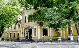 Mai mulți studenți rămîn în Moldova Cîți sau înscris la Universitatea de Medicină