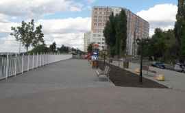 Четыре земельных участка в Кишинёве превращены в скверы