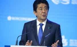 Premierul japonez pledează pentru întărirea capacităţilor de apărare antirachetă