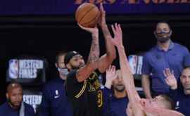 Victorie în ultima secundă pentru Lakers în finala Conferinţei de Vest