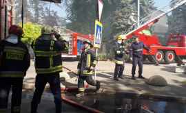 Incendiul de la Filarmonică Angajații școlii de muzică din apropiere evacuați