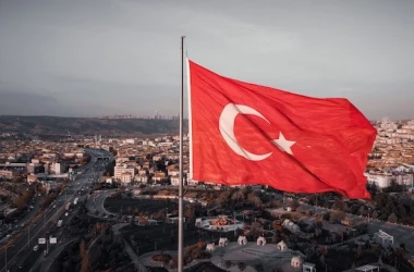 Тревога в Турции: серия землетрясений охватила некоторые регионы 