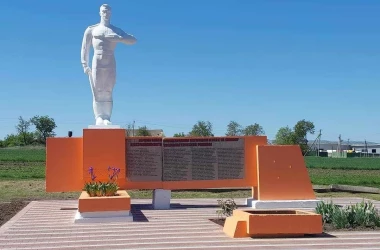 În nordul Moldovei a fost restabilit un monument al eroilor căzuți pentru patrie 
