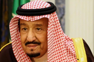 Regele Arabiei Saudite va fi supus unor teste medicale din cauza unei febre puternice