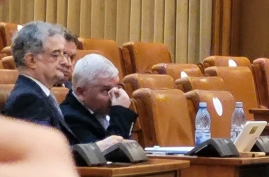 În România doi parlamentari s-au luat la bătaie