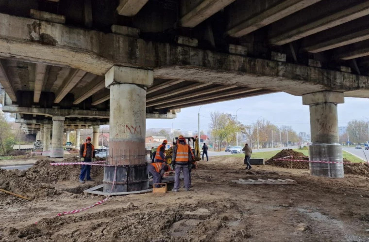 Ce spune Primăria despre reparația podului din strada Mihai Viteazul 