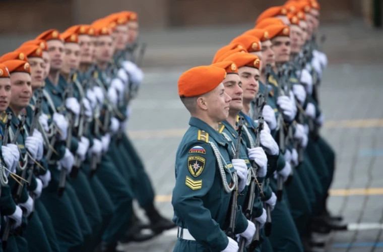 Peste 150000 de militari vor defila la paradele de Ziua Victoriei din Rusia anunţă Şoigu