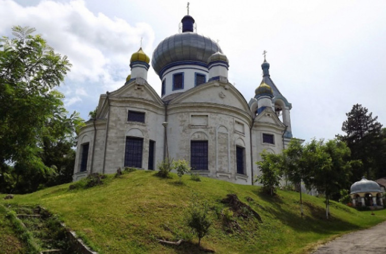 Cele patru mănăstiri din preajma Chişinăului (VIDEO)