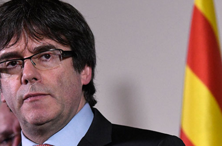 Fostul lider catalan Carles Puigdemont cere reinstaurarea guvernului său regional