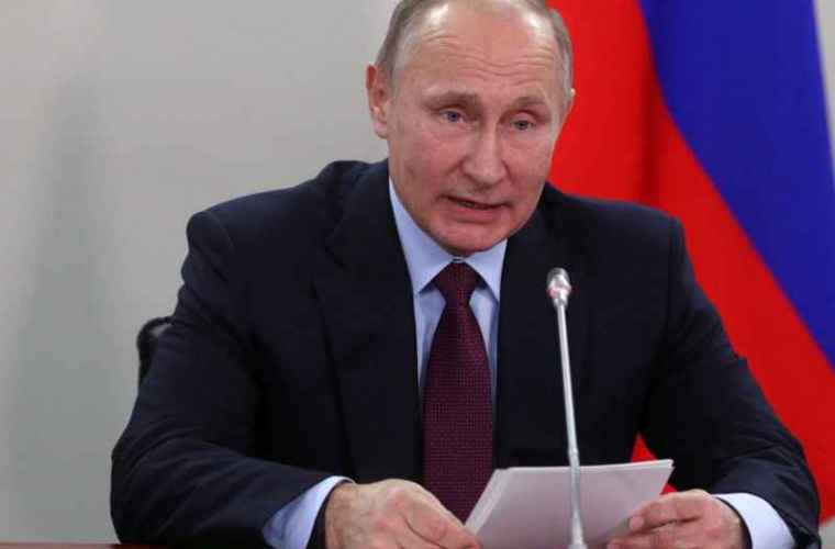 Putin a strîns peste un million de semnături pentru depunerea candidaturii la prezidenţiale