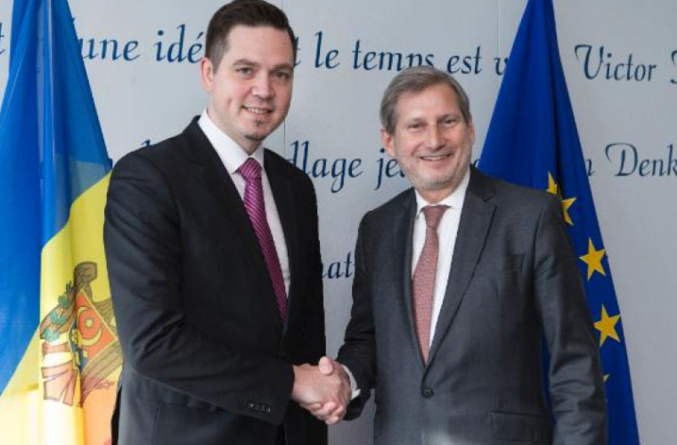 Johannes Hahn: UE va continua să sprijine Moldova