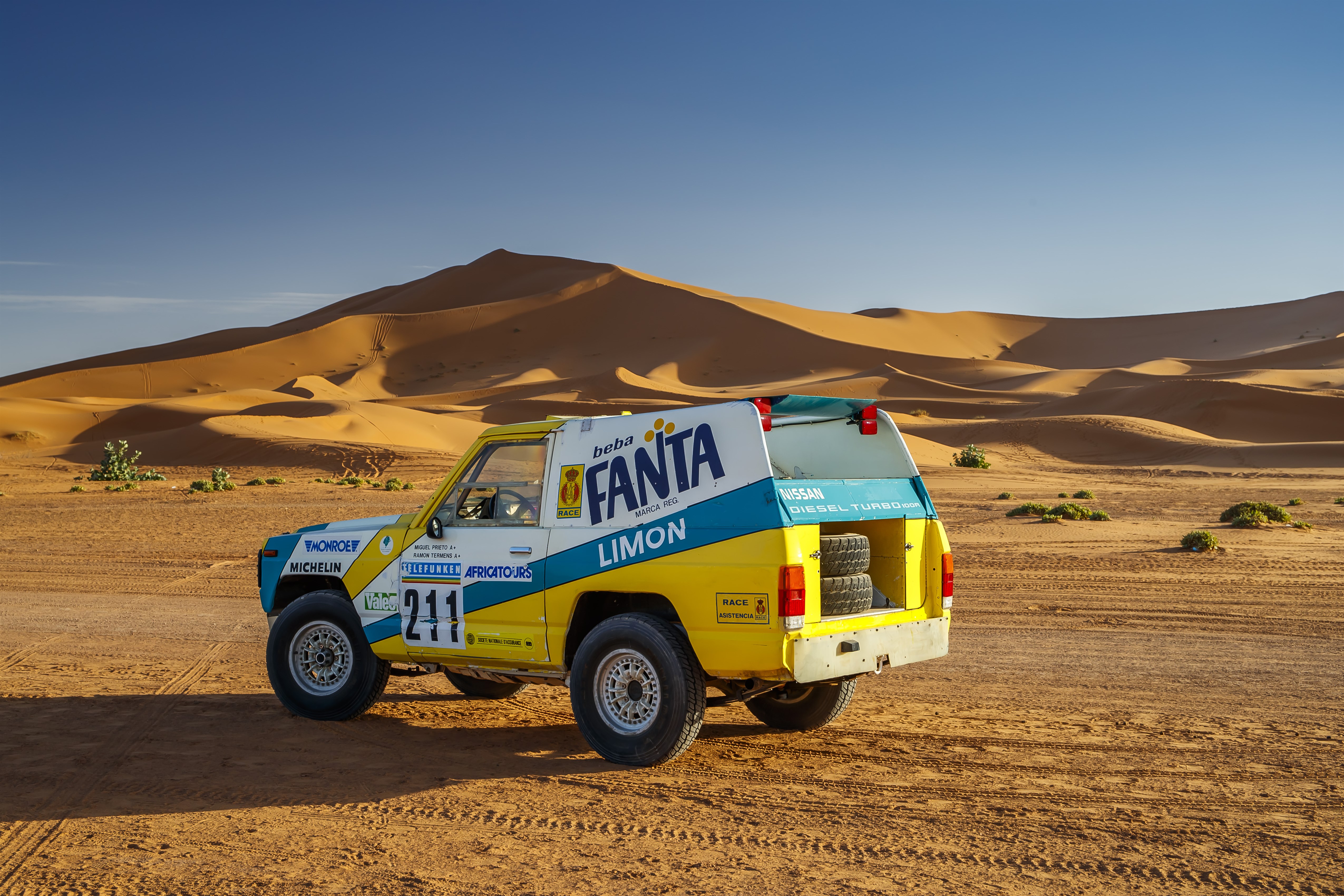 Гонки ралли дакар. Nissan Patrol Rally Dakar. Nissan Patrol Dakar. Нива Париж Дакар 1983. Фольксваген ралли Париж Дакар 1988.