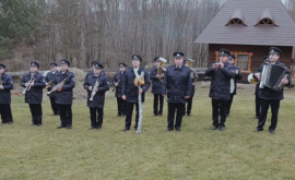 Духовой оркестр пограничников исполнил колядку ВИДЕО