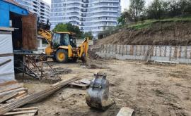 Поврежден памятник археологии стройка на Рышкановке остановлена