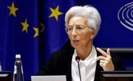 Кристин Лагард Европа не должна откладывать выделение средств на восстановление экономики