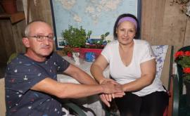 În Israel o femeie bolnavă oncologic din Moldova este forțată să renunțe la fiul său