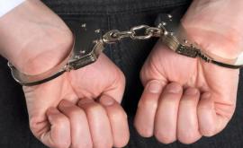 Полиция задержала десятки лиц находящихся в уголовном преследовании