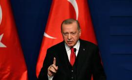 Эрдоган объявляет товарную войну Франции