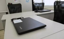 10 000 de laptopuri achiziționate în cadrul Proiectului Reforma Învățămîntului în Moldova 
