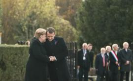 Германия входит в частичный локдаун а Макрон объявил общий карантин во Франции