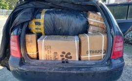 Полиция обнаружила три автомобиля заполненные одеждой и средствами гигиены