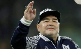 Fotbal Maradona a părăsit spitalul la opt zile după operaţia sa la cap
