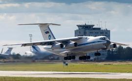 Avioanele rusești au transportat la Erevan pacificatori și mașini speciale