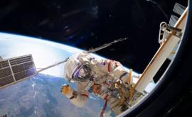 Cosmonauţii ruşi au ieşit la o plimbare spaţială pentru a efectua lucrări de întreţinere a ISS