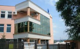 Ambasada României în R Moldova anunță că activitatea cu publicul va fi reluată parțial
