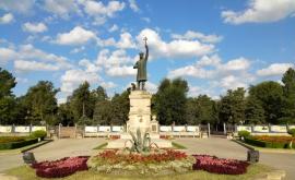 Памятник Штефану Великому в столице был осквернен ВИДЕО