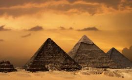 Артефакт из пирамиды Хеопса найден в коробке изпод сигар